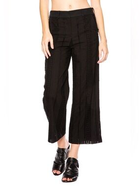 Veronica Beard Black Cotton Eyelet Gaucho pant, size 6